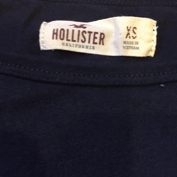 Size small Hollister shirt - Picture 3 of 5